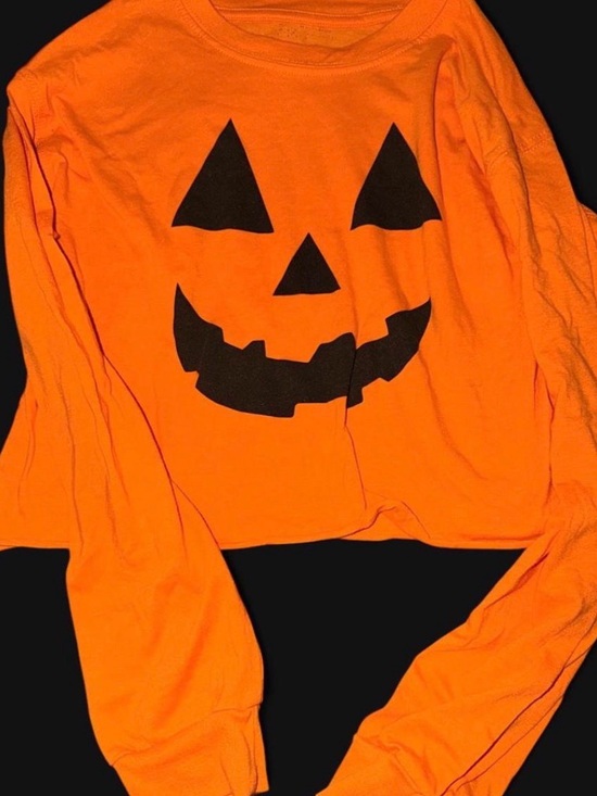 Tops - Halloween Jack-O’-Lantern Pumpkin Crop Top Size Large Orange